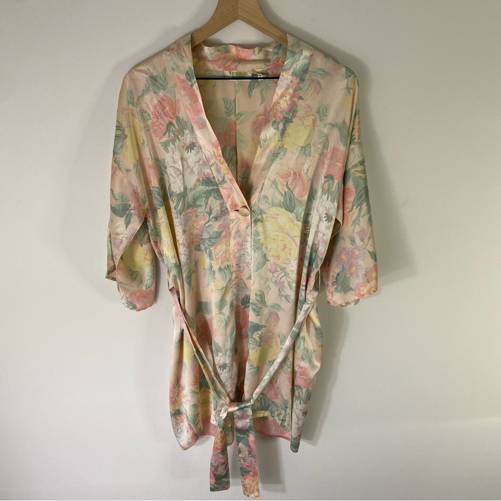 Victoria’s Secret Vintage Gold Label 100% Silk Floral Robe One Size